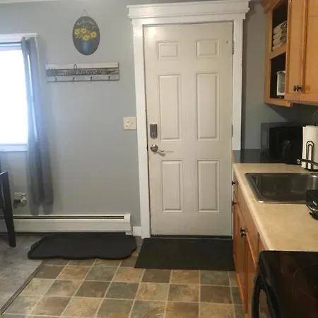 Home Away From Home, Recently Renovated North Troy Extérieur photo